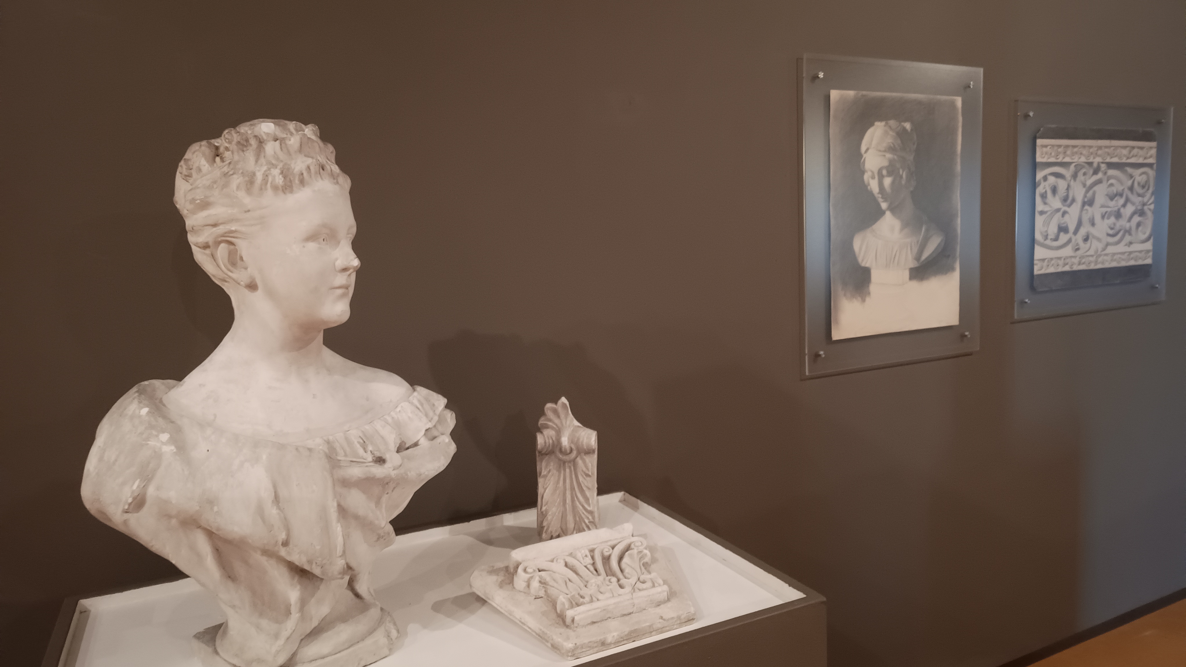 Borstbeeld Koningin Wilhelmina